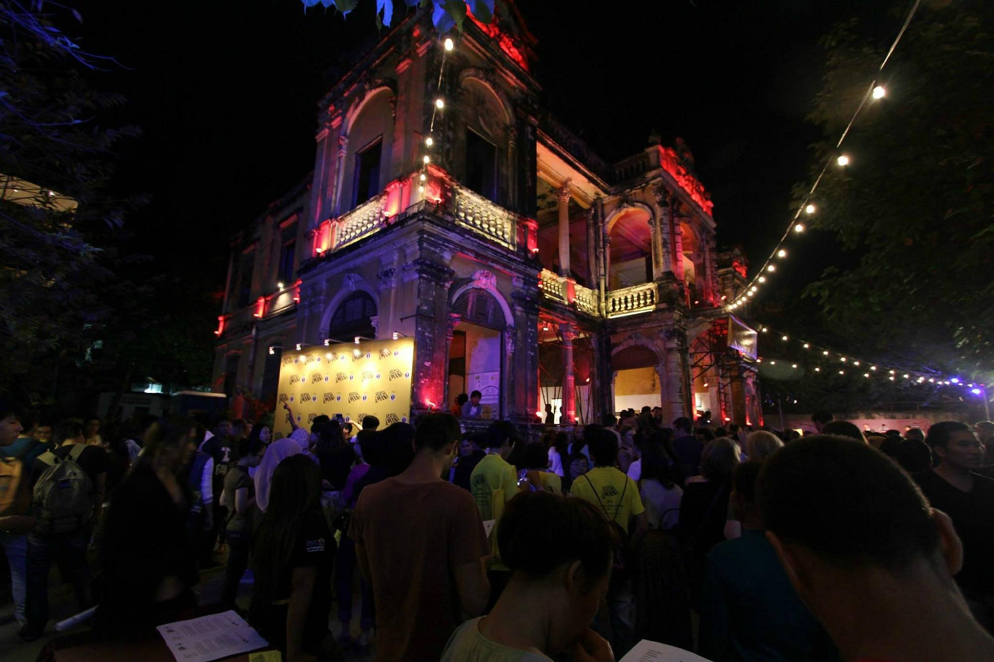 Le Moon Rooftop Bar