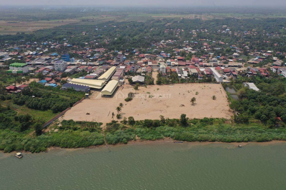 Land-for-sale-on-National-Road-1
