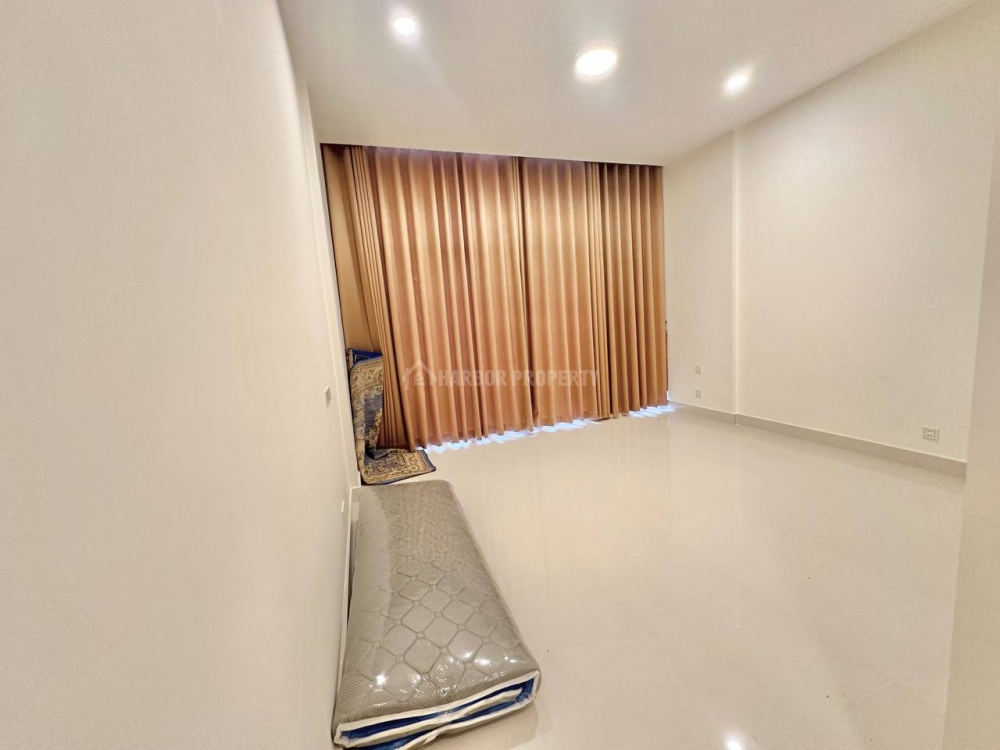 在尼洛分区出售的排屋 - Ansicht 4