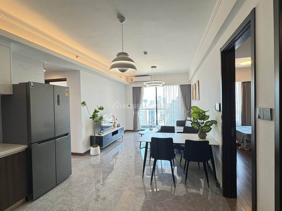 3-istabu dzīvoklis, 130 m²