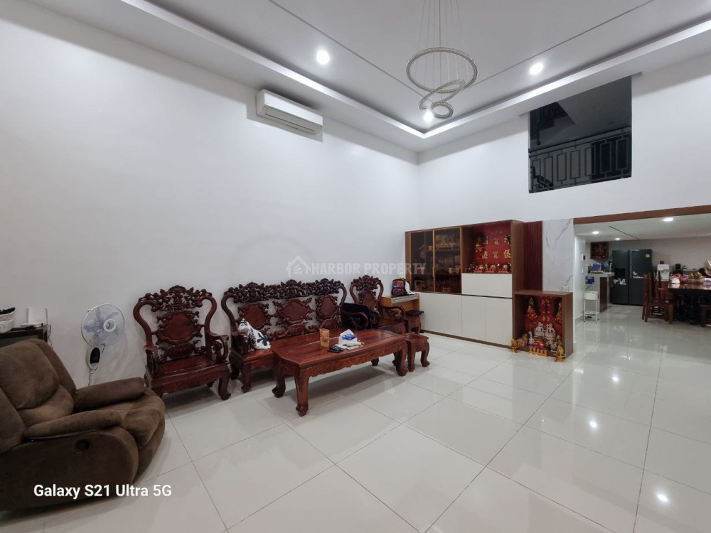 在万景岗1分区（BKK1)出售的店屋 – pohled 2