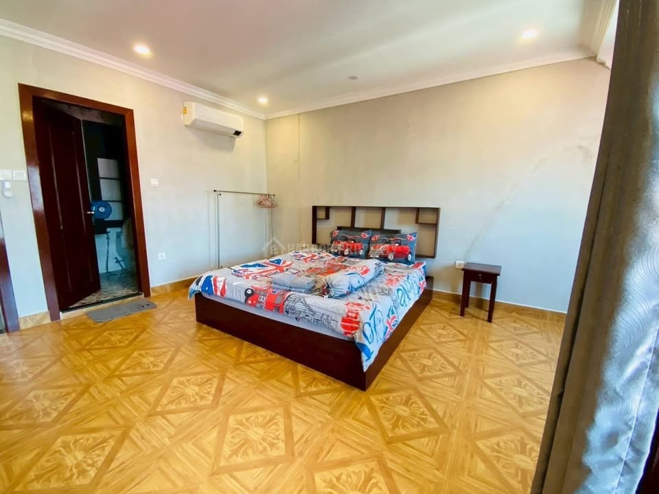在万景岗3分区（BKK3)出租的排屋 – pohled 4