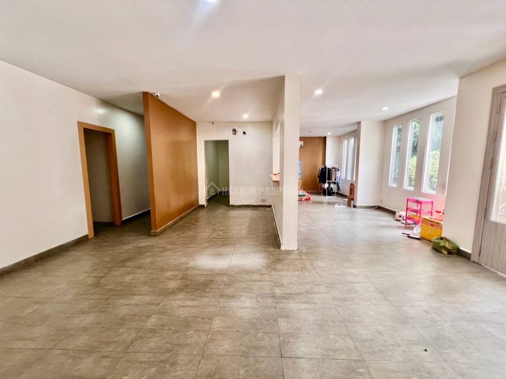 在万景岗1分区（BKK1)出租的店屋 – pohled 3