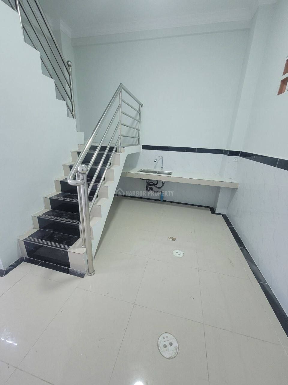 在新金边分区出售的排屋 - Widok 6