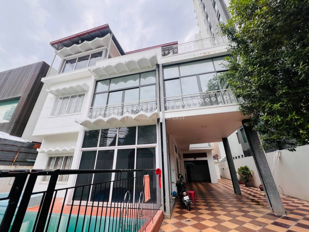 在万景岗1分区（BKK1)出租的现房公寓 - Widok 2