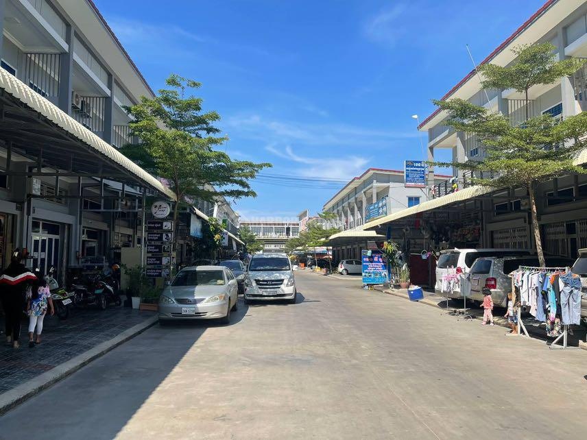 在金边市出售的店屋 - Więcej