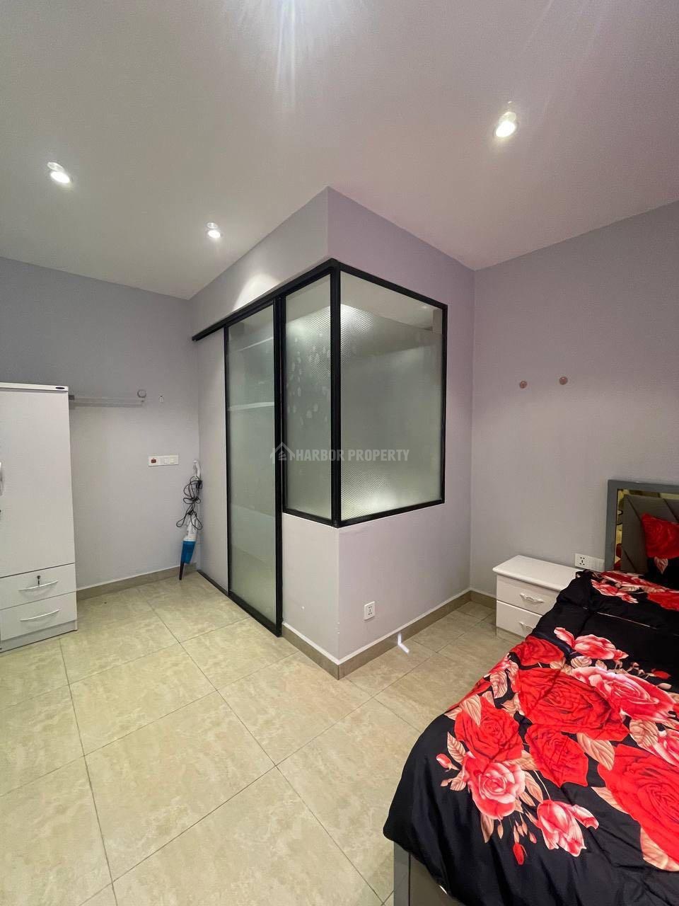 Apartment in ខណ្ឌទួលគោក, សង្កាត់បឹងកក់ទី ១ - View 2