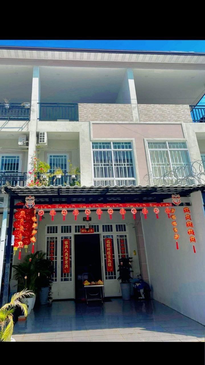 在白梳分区出售的联排别墅 - Ansicht 2