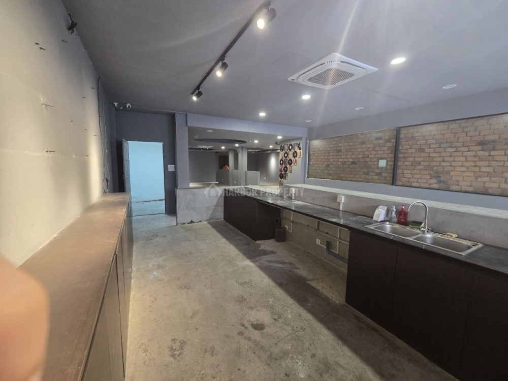 在万景岗1分区（BKK1)出租的店屋 - Vista 6